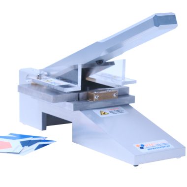 Precision sample cutter